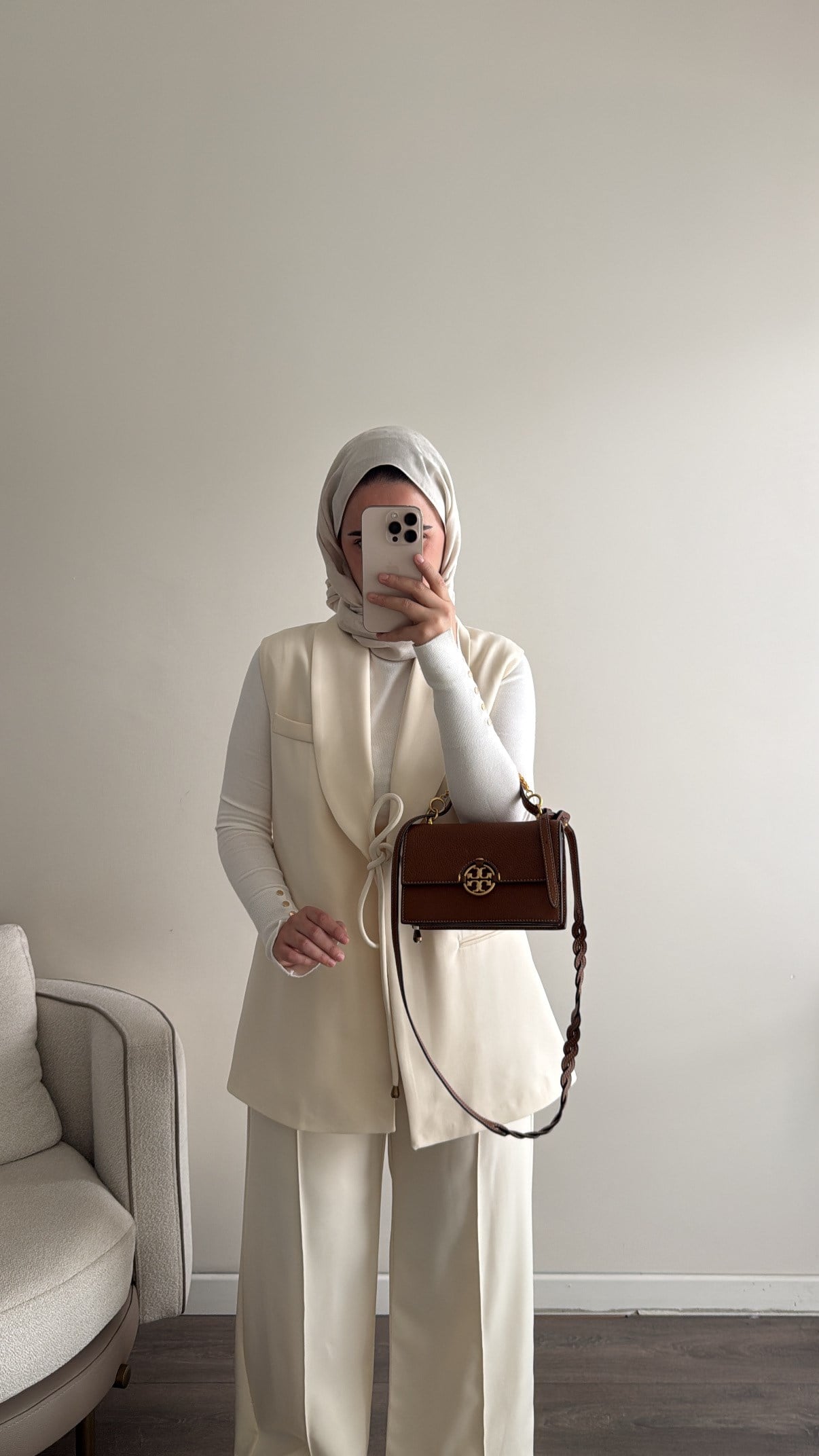 Şal Yaka Detaylı Krem Yelek