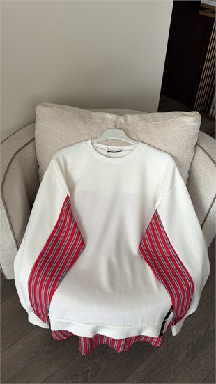 Çizgi Garnili Şerit Aksesuar Detaylı Sweatshirt- Ekru