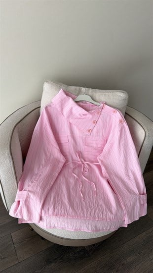 Yakası Düğme Detaylı Çizgili Gömlek - Pembe