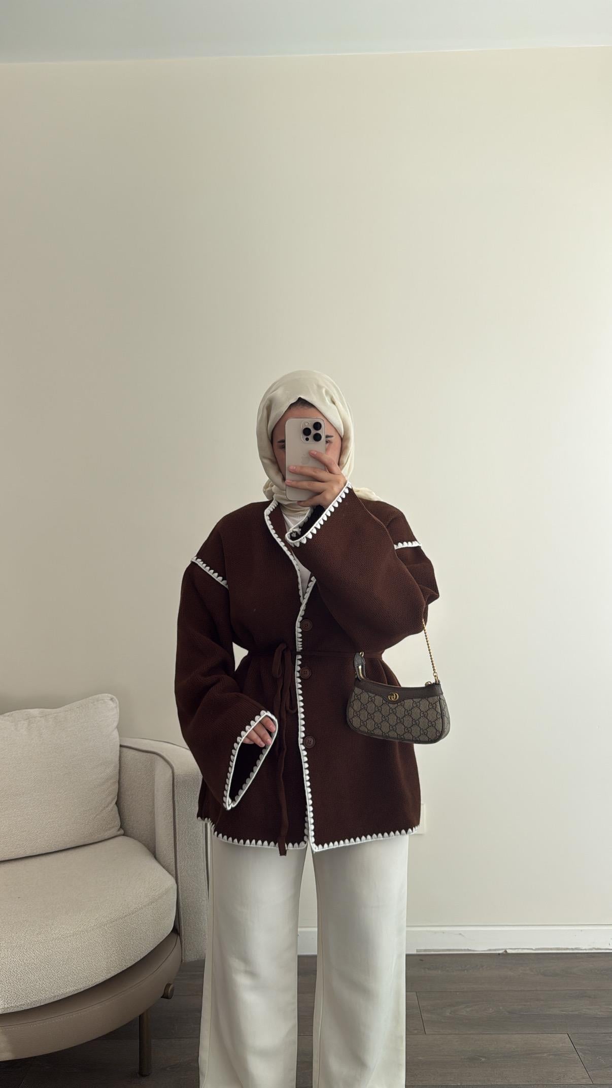 Biye İşleme Detaylı Kahverengi Hırka