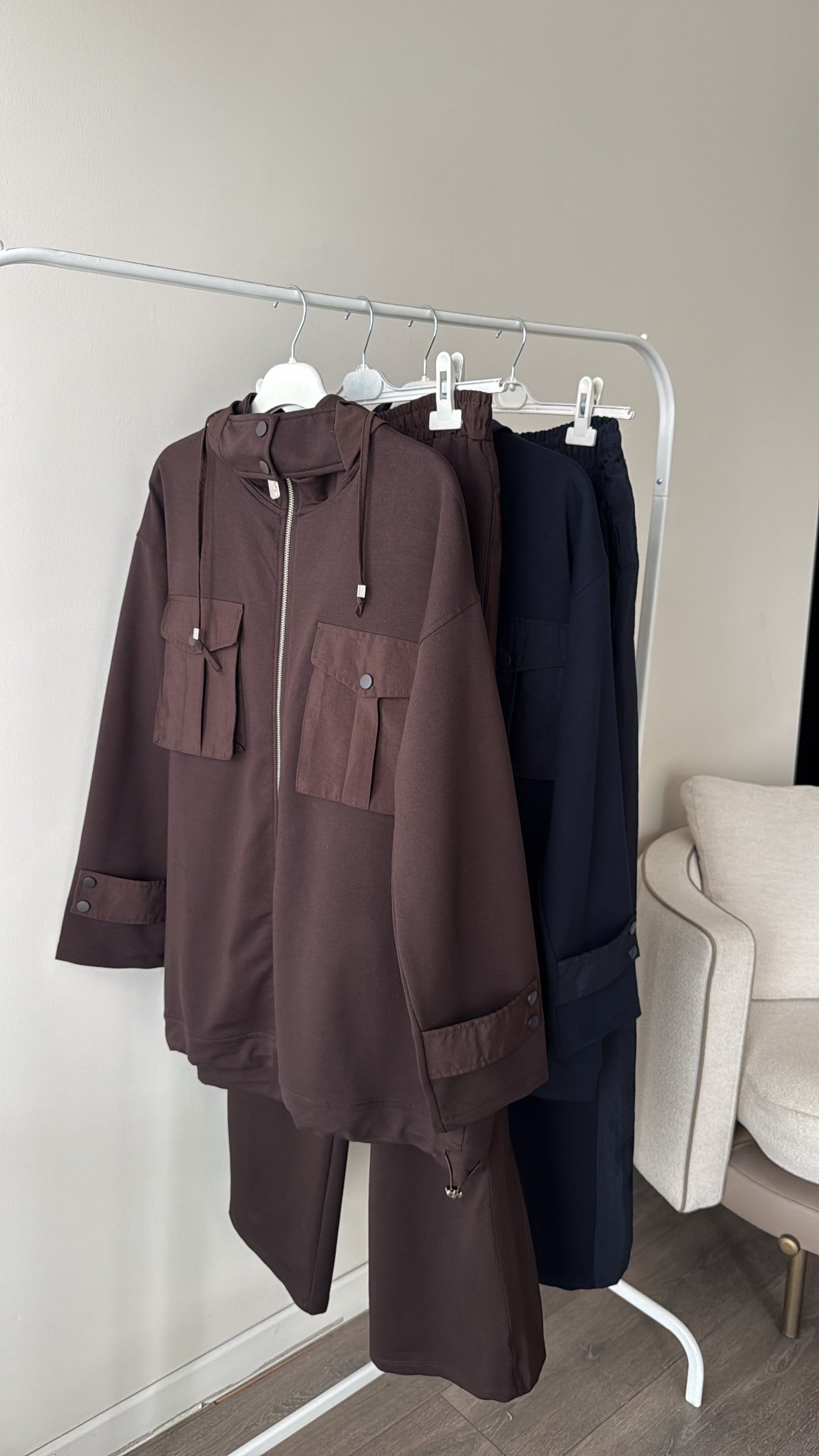 GARNİ DETAYLI TAKIM- LACİVERT