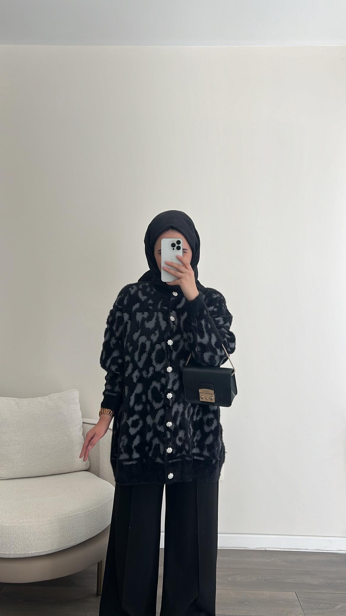 Leopar Desen Yumoş Hırka - Siyah