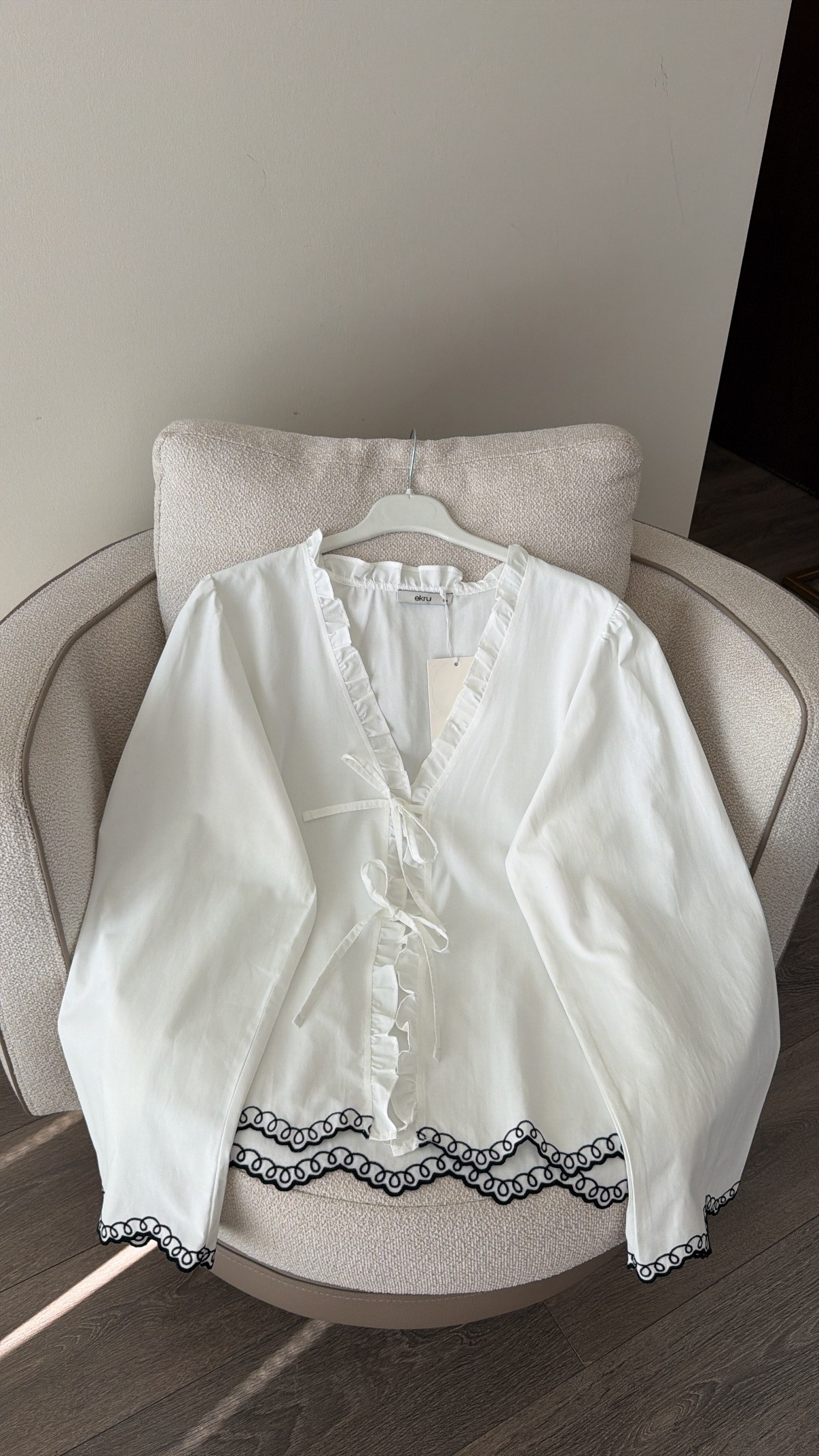 Nakış Detaylı Bağcıklı Kimono