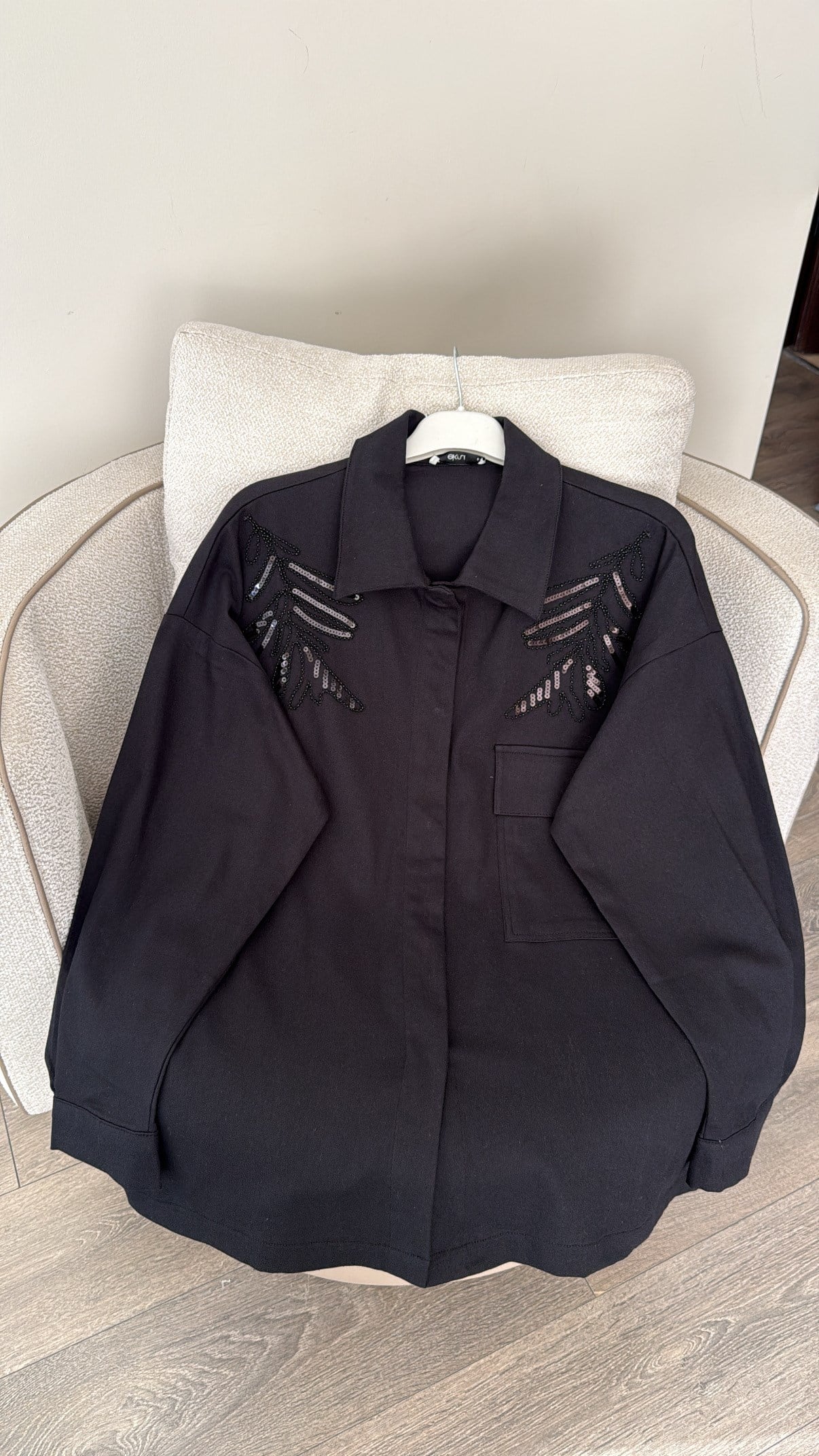 Omzu İşlemeli Ceket - Siyah