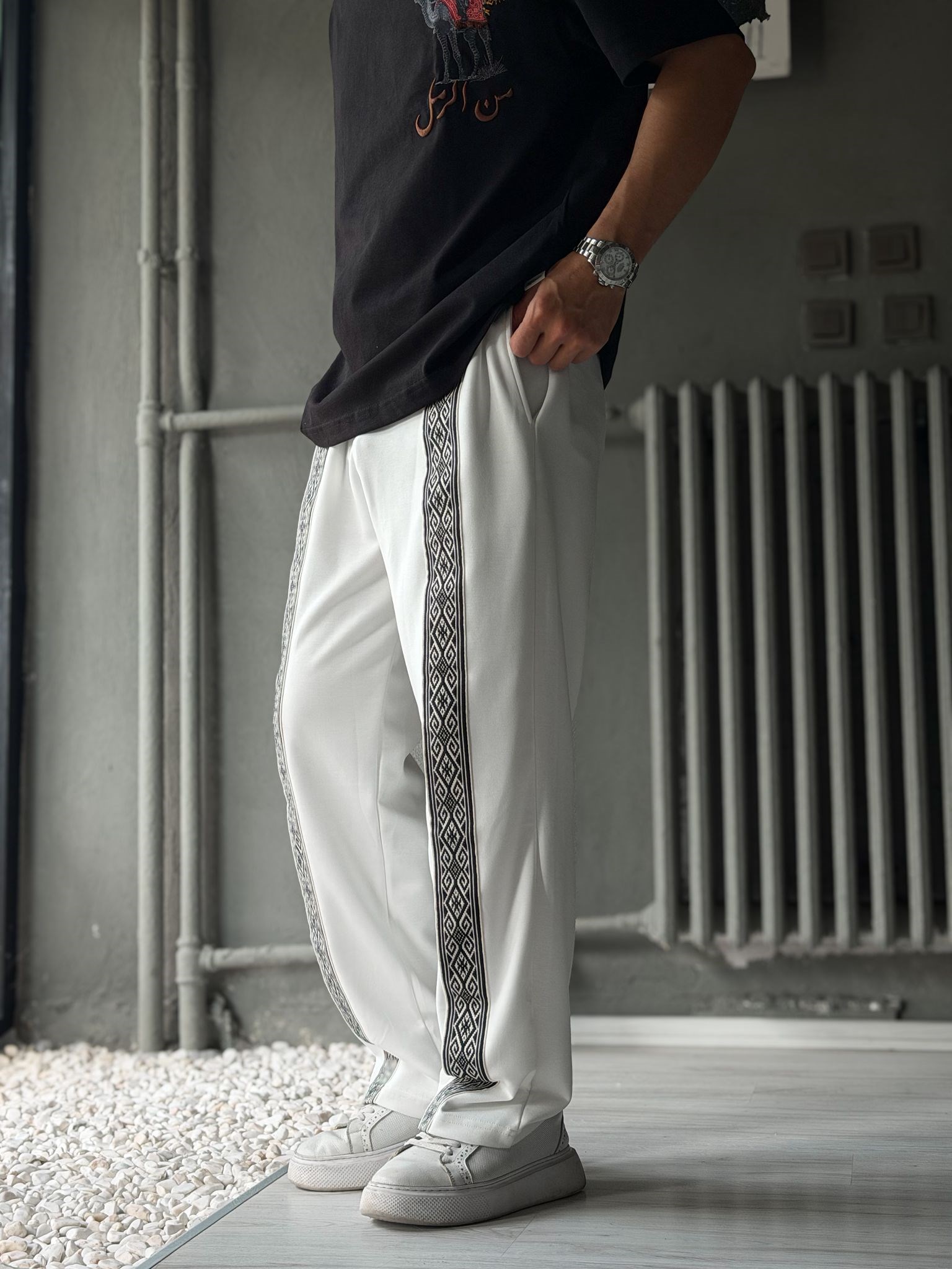 Baggy Kalıp Nakışlı Detayli Pantolon