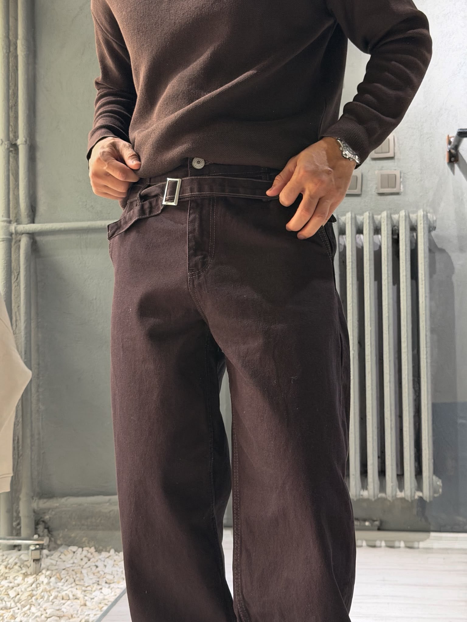 Kemer Detaylı Skater Kot Pantolon