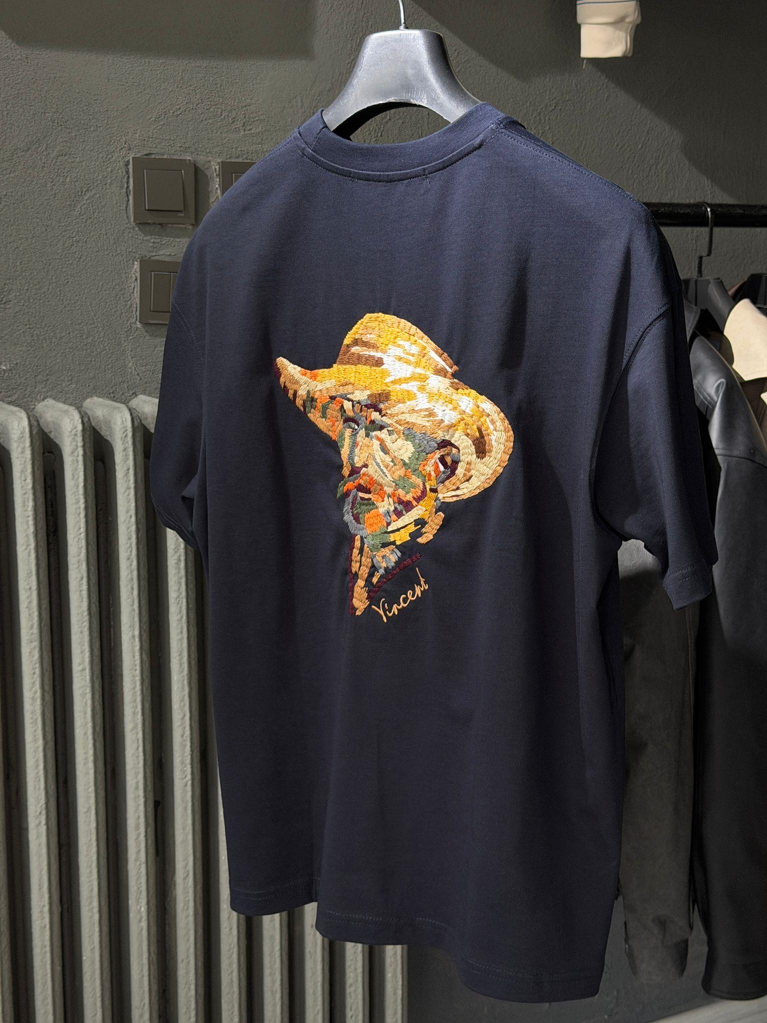 oversize punch print baskı ve nakış detaylı oversize t shirt