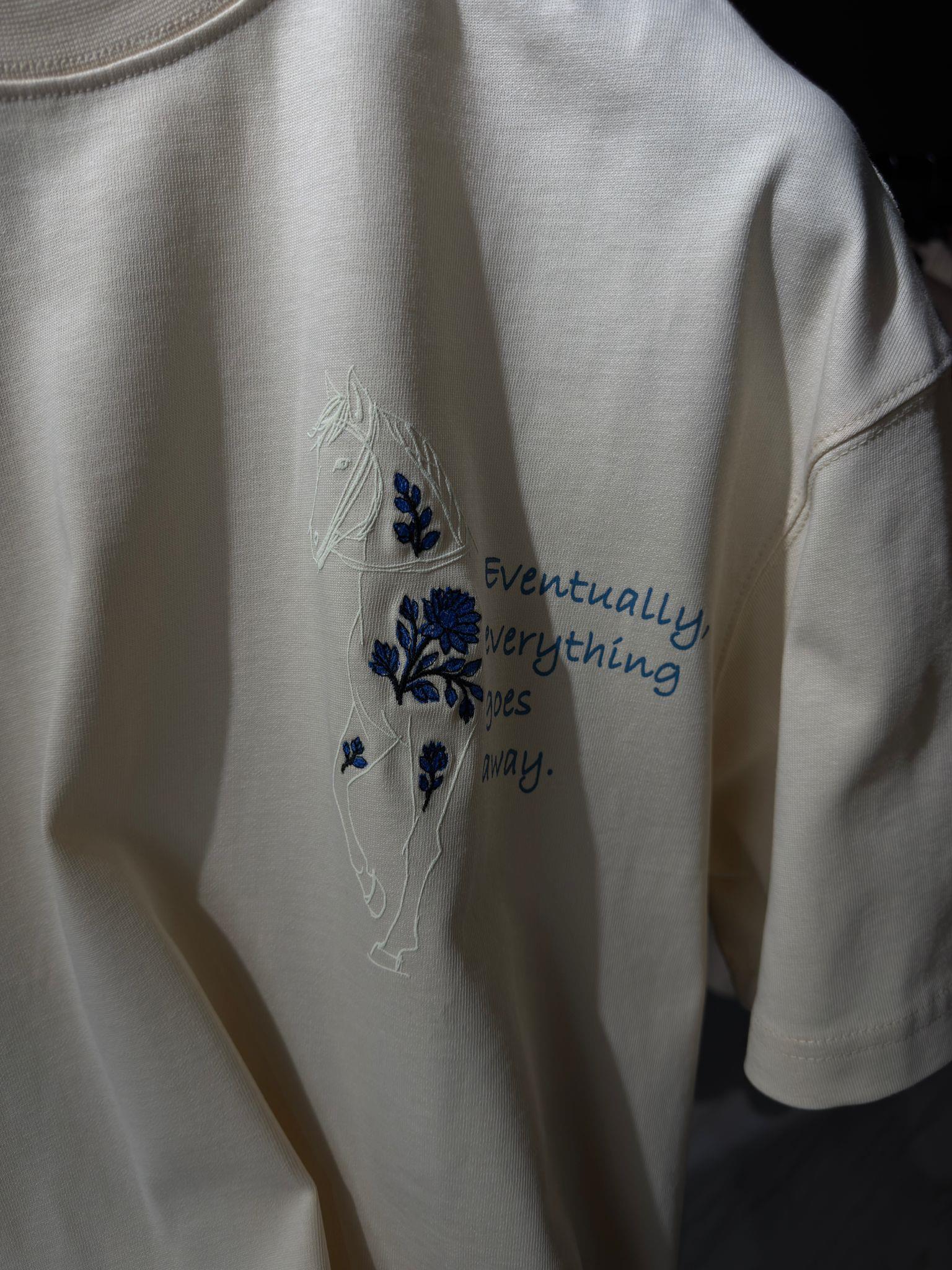 oversize punch print baskı ve nakış detaylı oversize t shirt