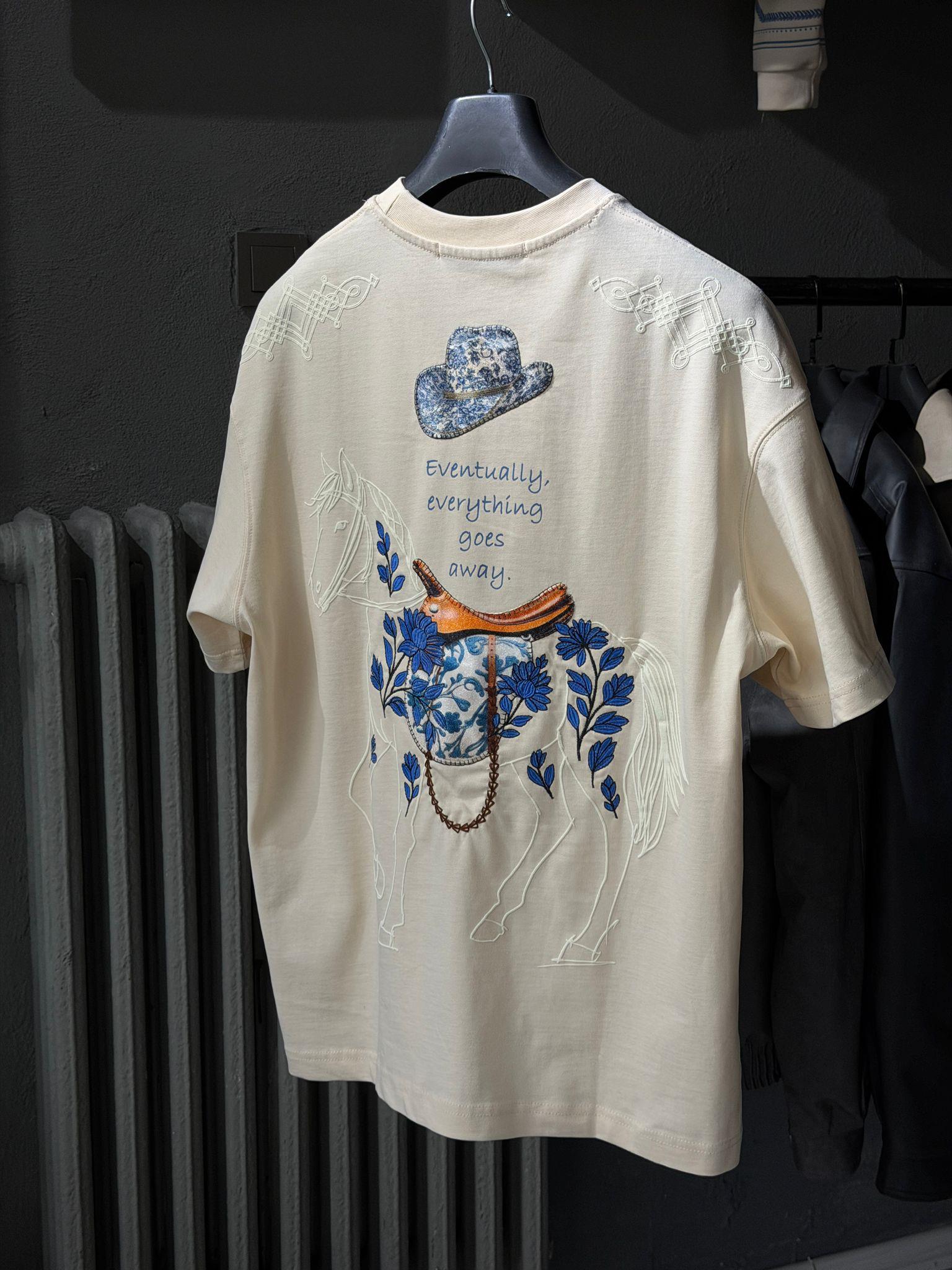 oversize punch print baskı ve nakış detaylı oversize t shirt