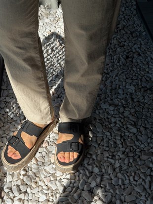 Çift Tokalı Süet Sandalet Terlik