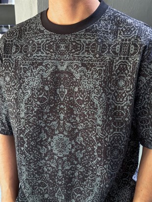 Oversize Detaylı T-shirt
