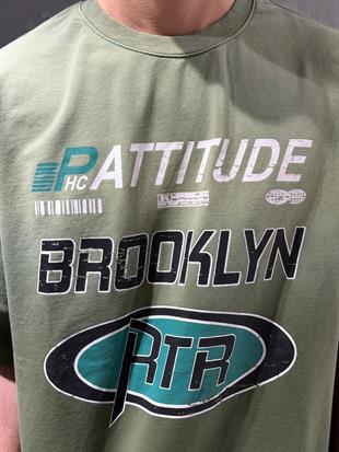 oversize nakışlı  sprey yıkama tişort