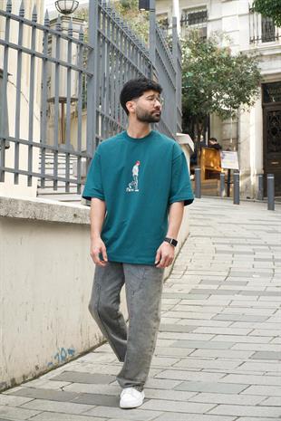 oversize nakışlı ve baskı detaylı tişort 