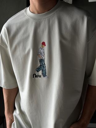 oversize nakışlı ve baskı detaylı tişort 