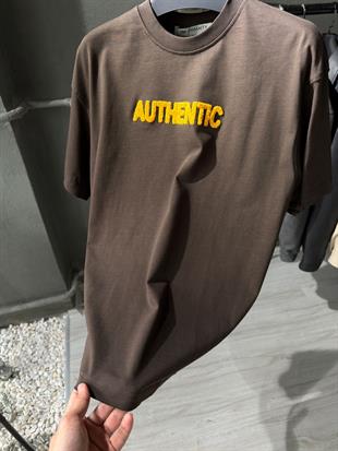 oversize punch print baskı ve nakış detaylı oversize t shirt