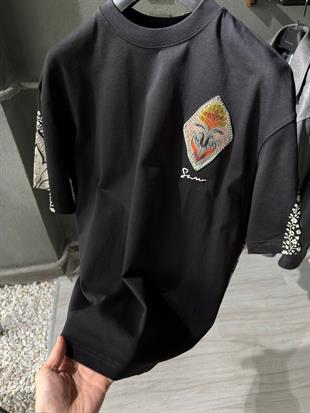 oversize punch print baskı ve nakış detaylı oversize t shirt