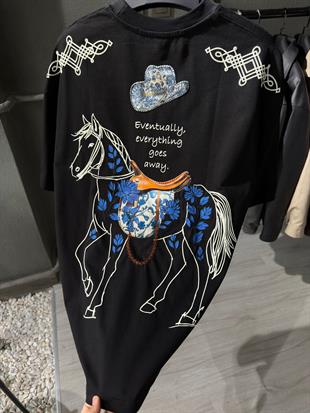 oversize punch print baskı ve nakış detaylı oversize t shirt