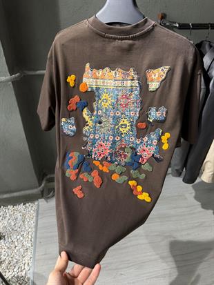 oversize punch print baskı ve nakış detaylı oversize t shirt