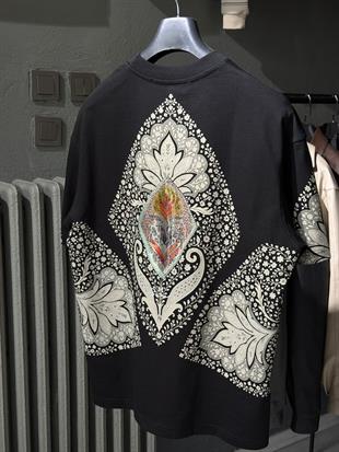 oversize punch print baskı ve nakış detaylı oversize t shirt