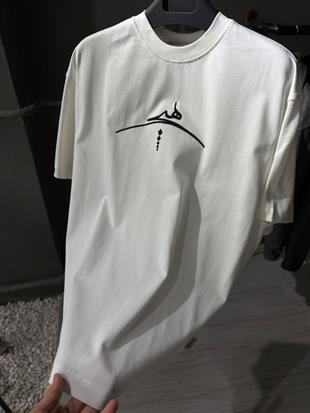 oversize punch print baskı ve nakış detaylı oversize t shirt