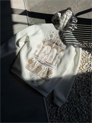 Şardonlu Oversize Nakışlı ve Baskılı Sweatshirt