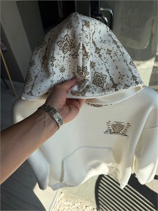 Şardonlu Oversize Nakışlı ve Baskılı Sweatshirt