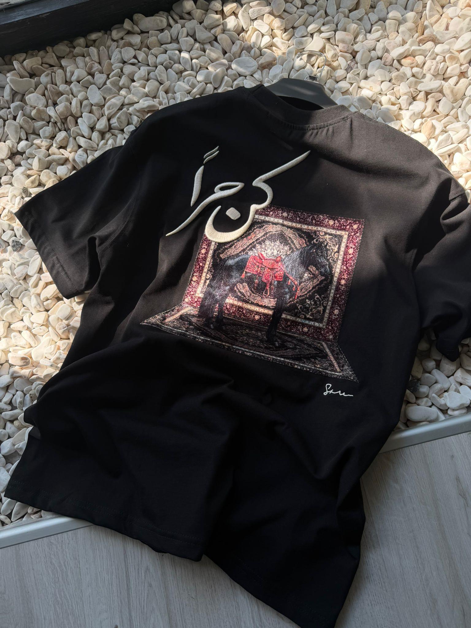 Oversize Atlı Baskılı T-shirt