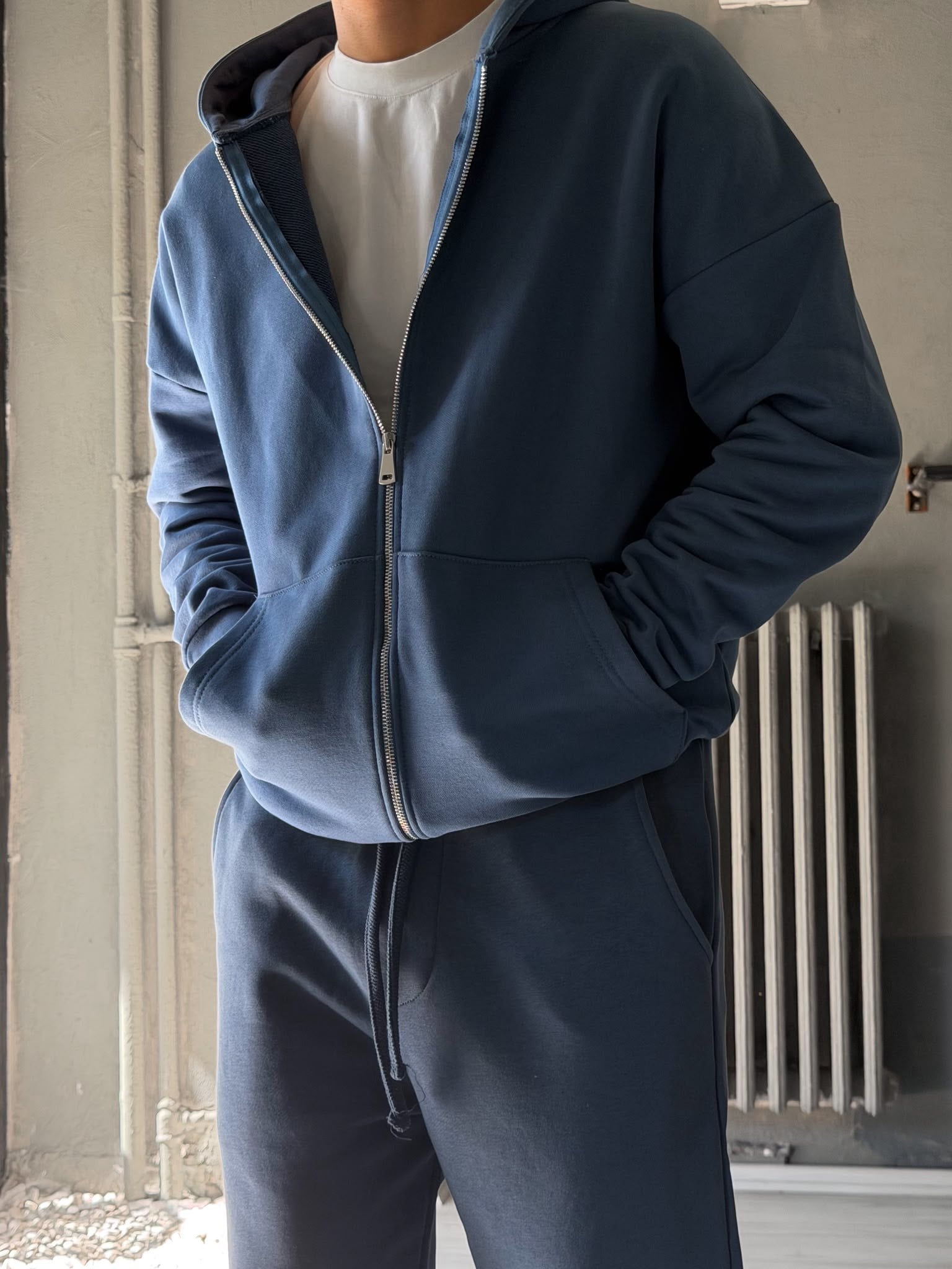Oversize Fermuarlı Üç İplik Kapşonlu Sweatshirt