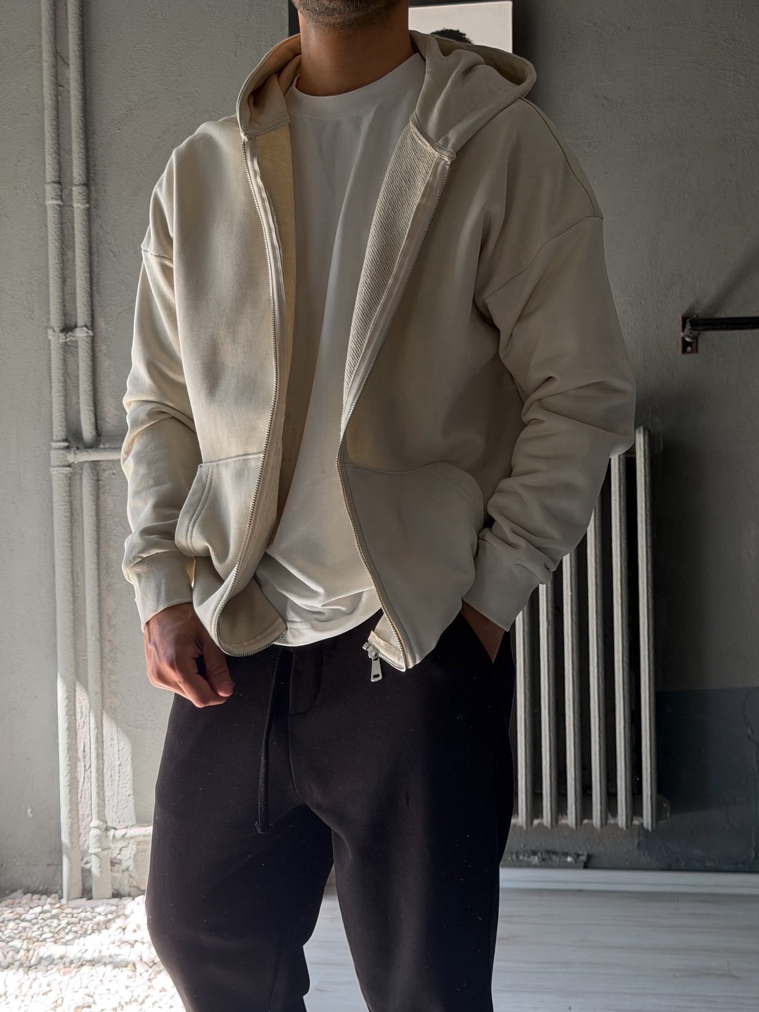 Oversize Fermuarlı Üç İplik Kapşonlu Sweatshirt