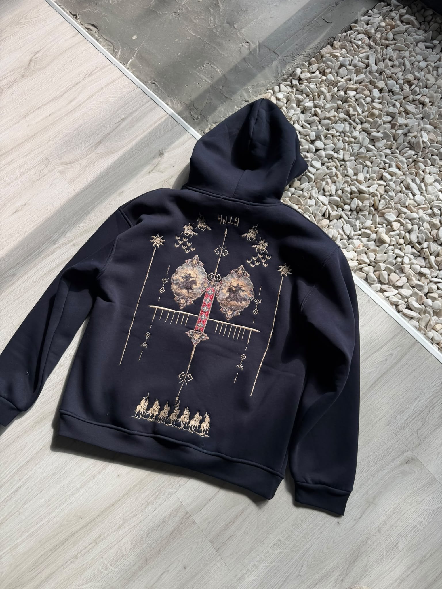 Oversize Nakışlı Yüksek Kaliteli Sweatshirt