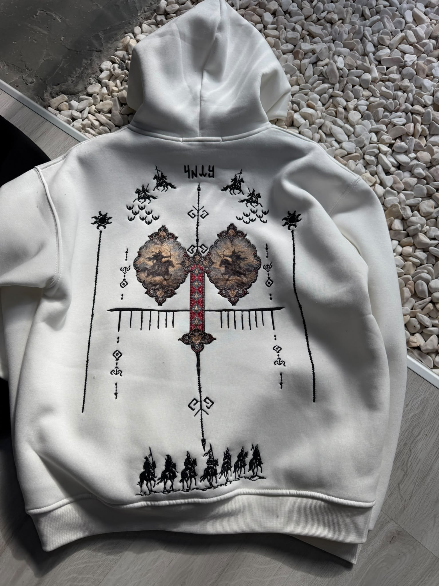 Oversize Nakışlı Yüksek Kaliteli Sweatshirt