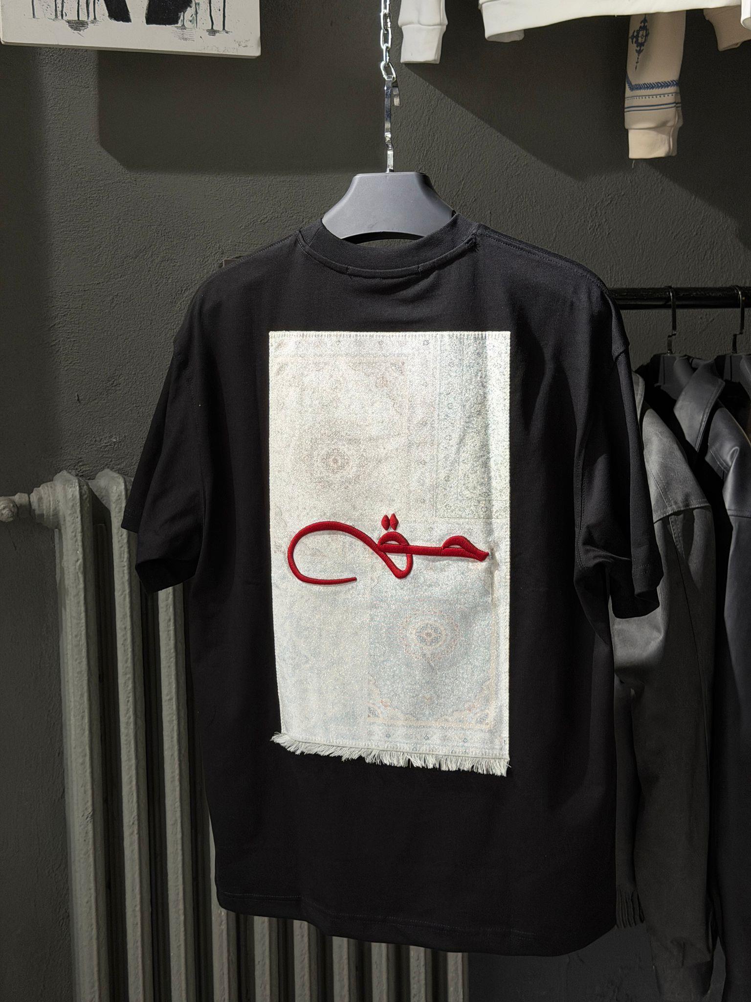 oversize punch print baskı ve nakış detaylı oversize t shirt