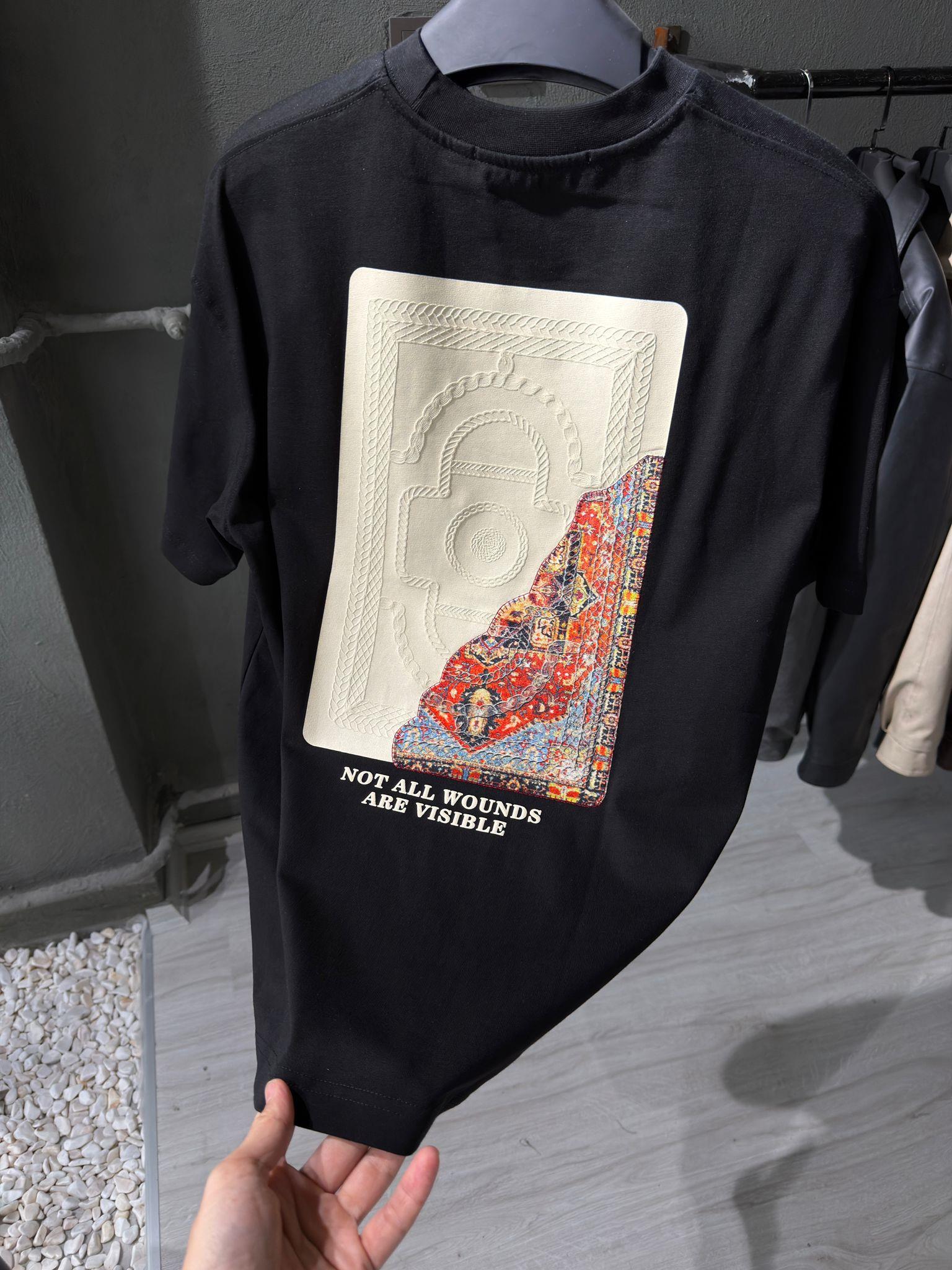 oversize punch print baskı ve nakış detaylı oversize t shirt