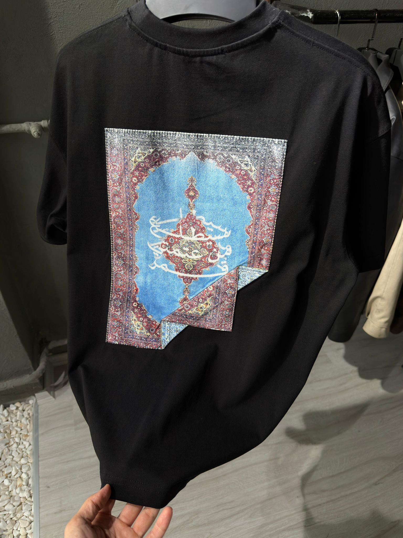 oversize punch print baskı ve nakış detaylı oversize t shirt