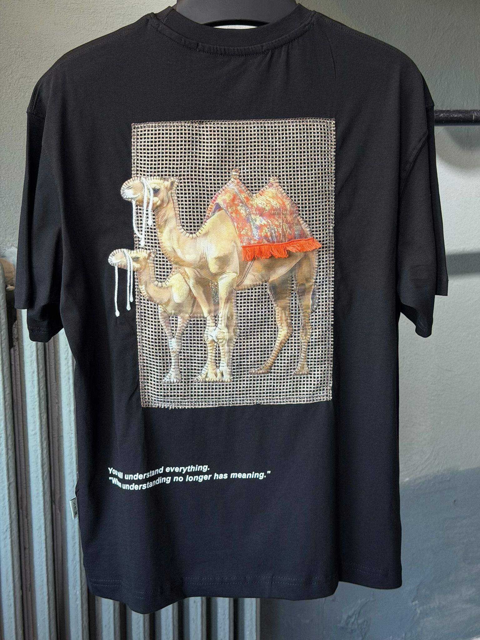 pach nakış  oversıze tişort 3