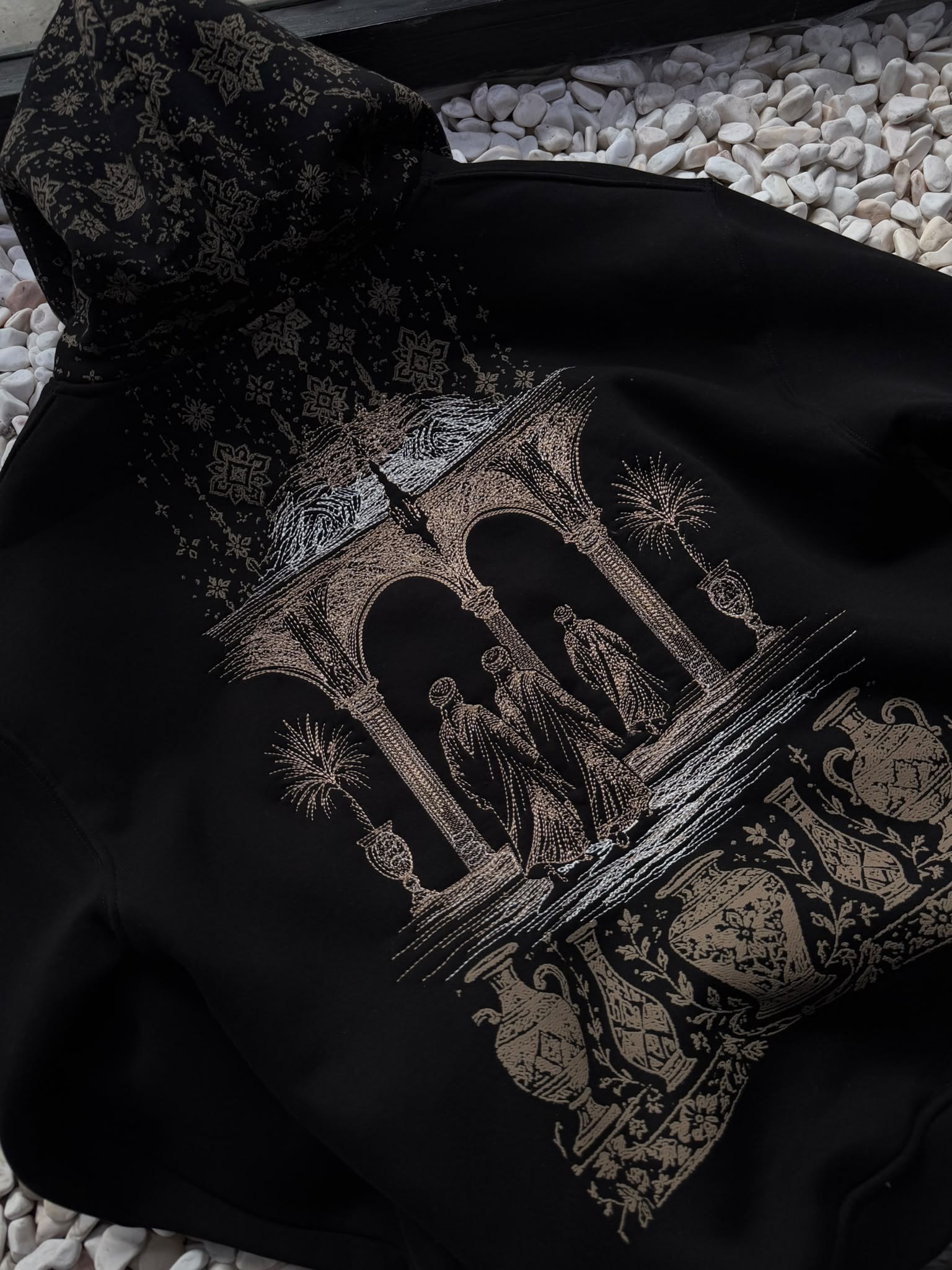 Şardonlu Oversize Nakışlı ve Baskılı Sweatshirt