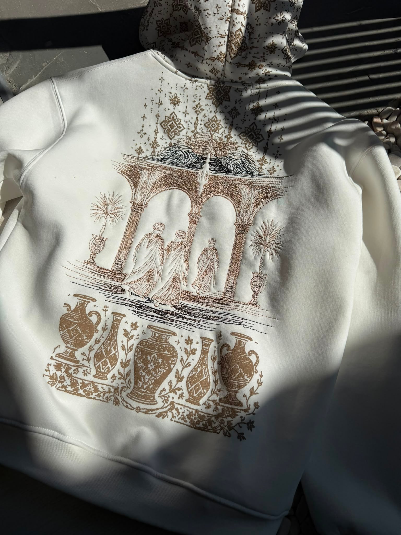 Şardonlu Oversize Nakışlı ve Baskılı Sweatshirt