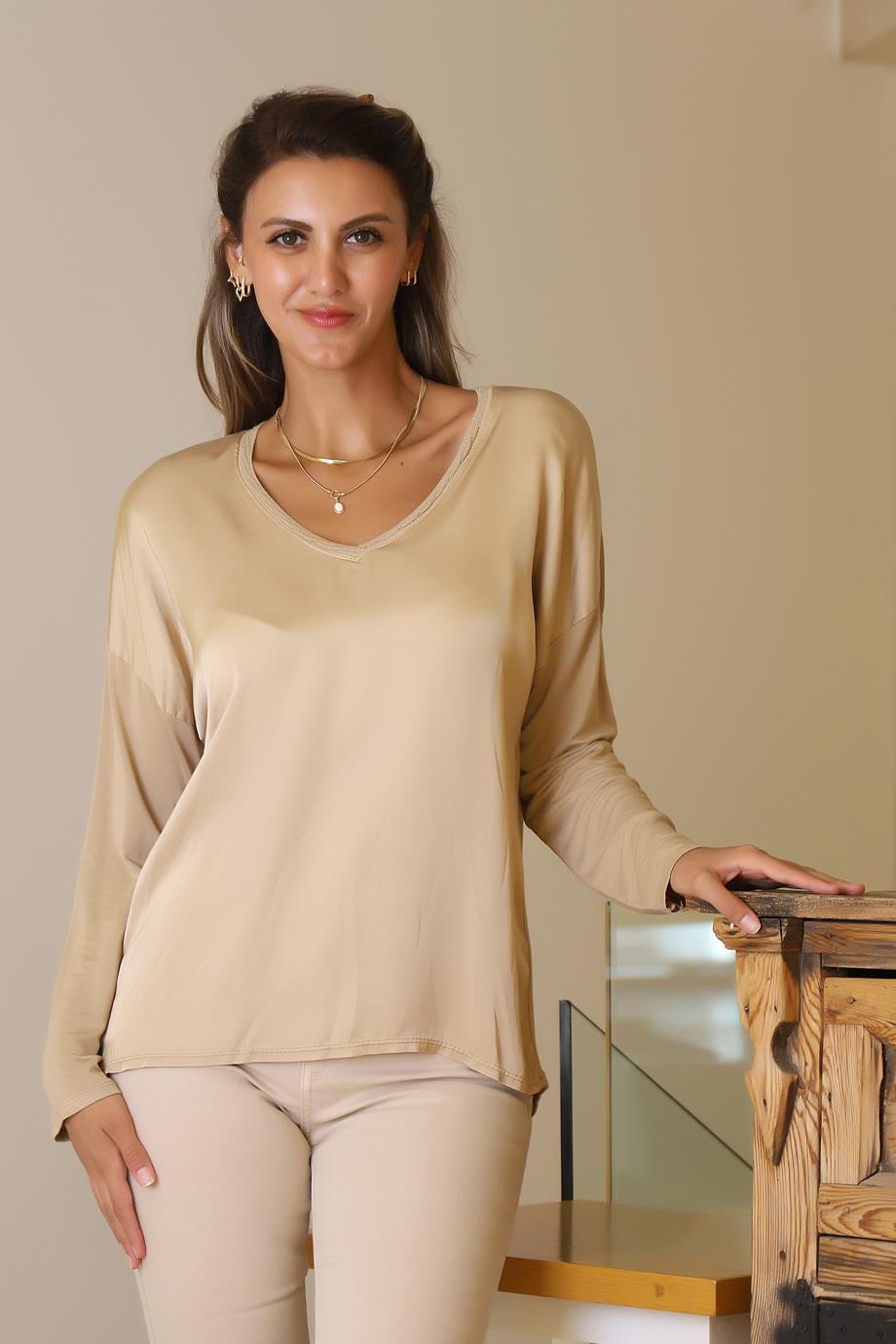  V YAKA UZUN KOLLU CAMEL KADIN BLUZ  797303-2Y5