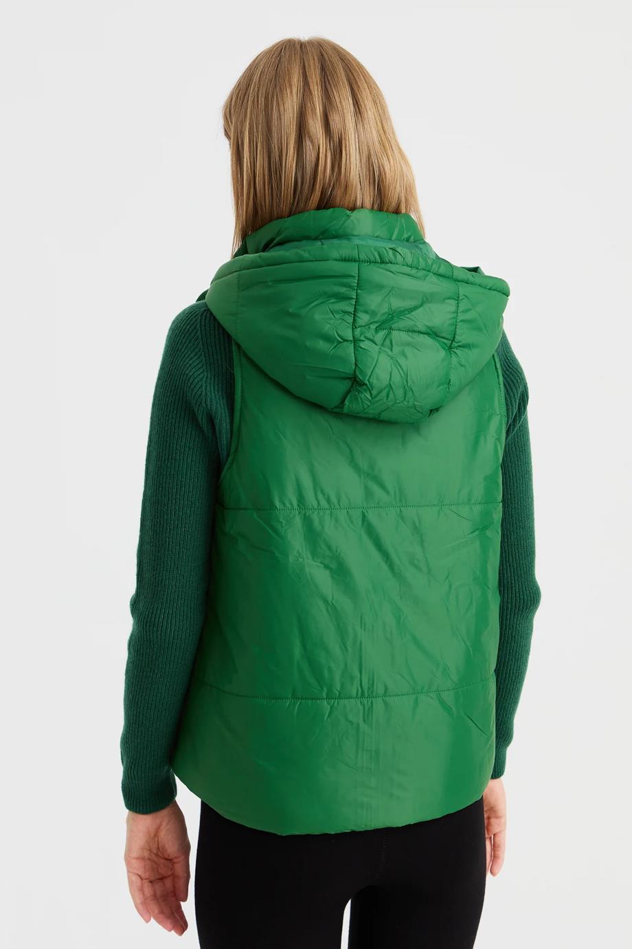 KAPÜŞONLU KISA BENETTON KADIN YELEK 23409-2K5