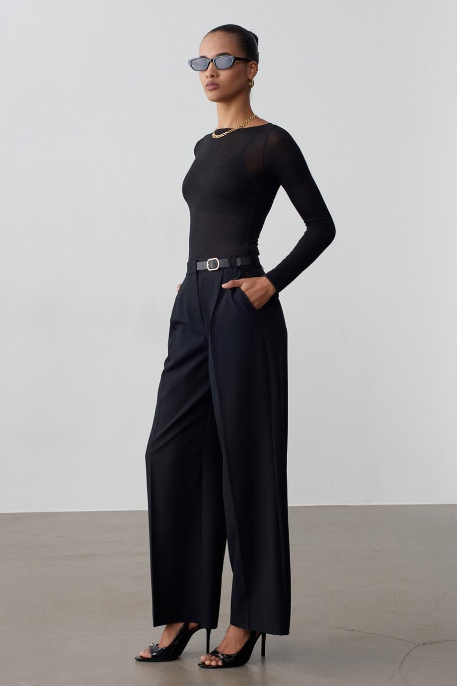 Orta Bel Kemerli Pantolon-Siyah 72662-2Y6