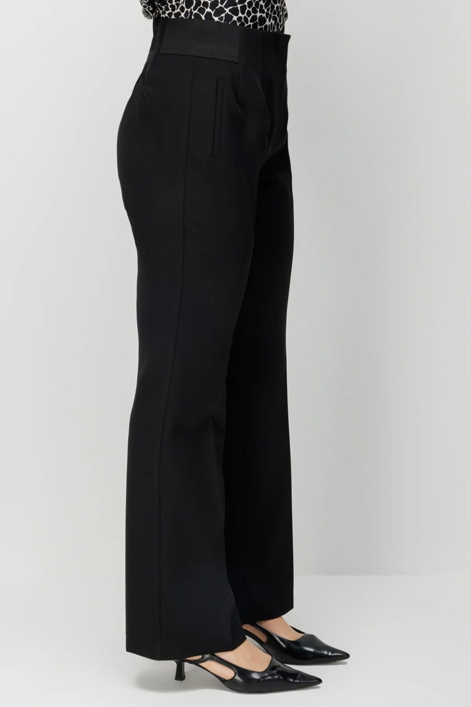 Beli Lastik Detaylı İspanyol Paça Pantolon Siyah 4164-2Y6
