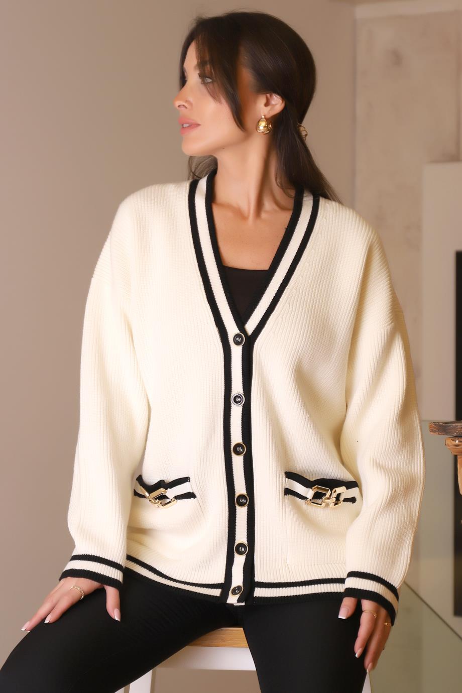 DÜĞMELİ CEP DETAYLI EKRU KADIN HIRKA 013-2K5