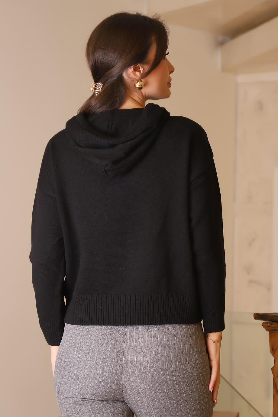 KAPÜŞONLU BONCUK İŞLEMELİ SİYAH KADIN KAZAK  120-2K5