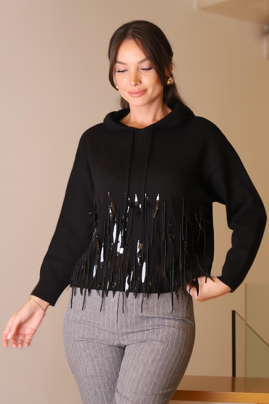 KAPÜŞONLU BONCUK İŞLEMELİ SİYAH KADIN KAZAK  120-2K5