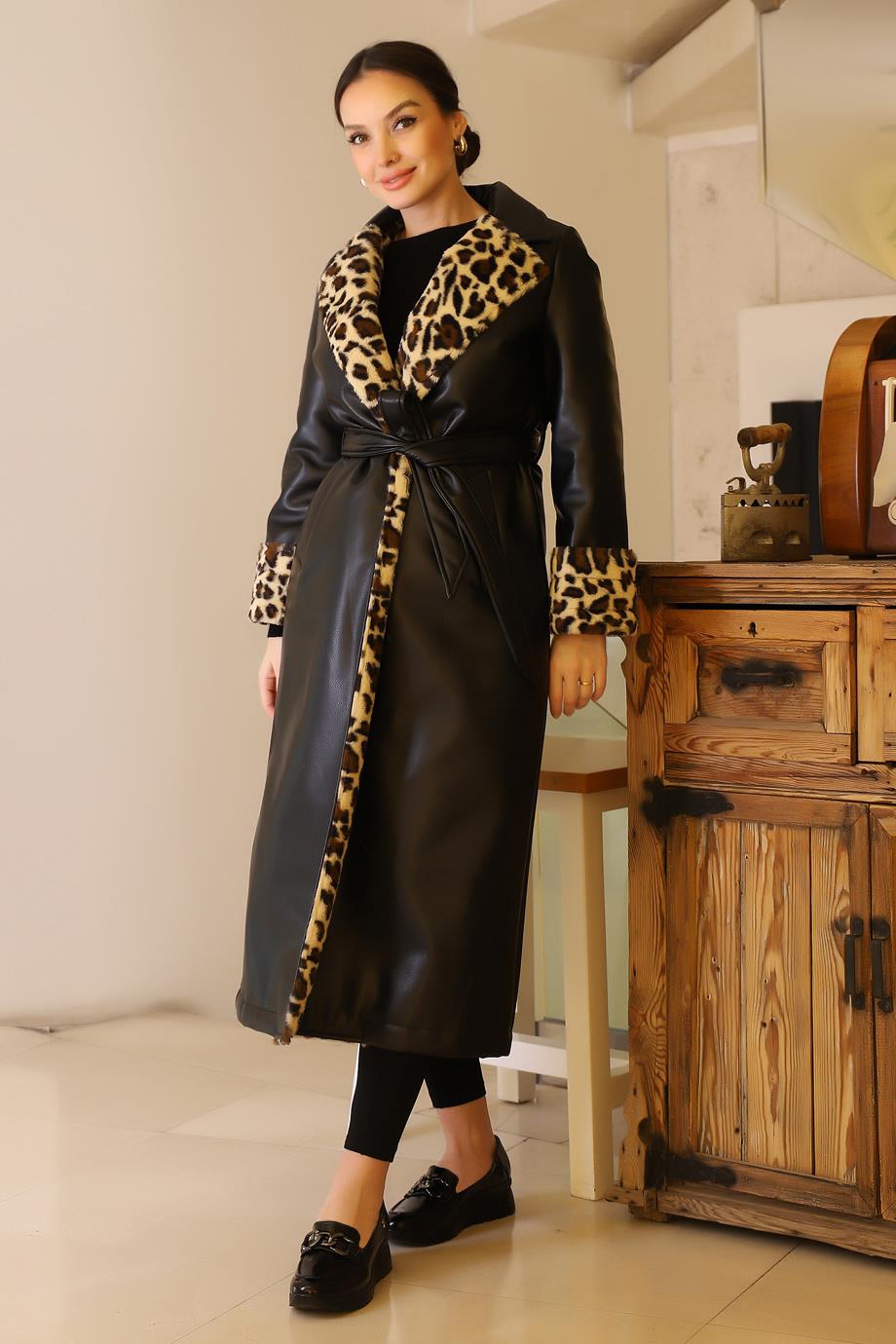 LEOPAR DESENLİ KEMERLİ SİYAH KADIN KABAN 6980-2K5