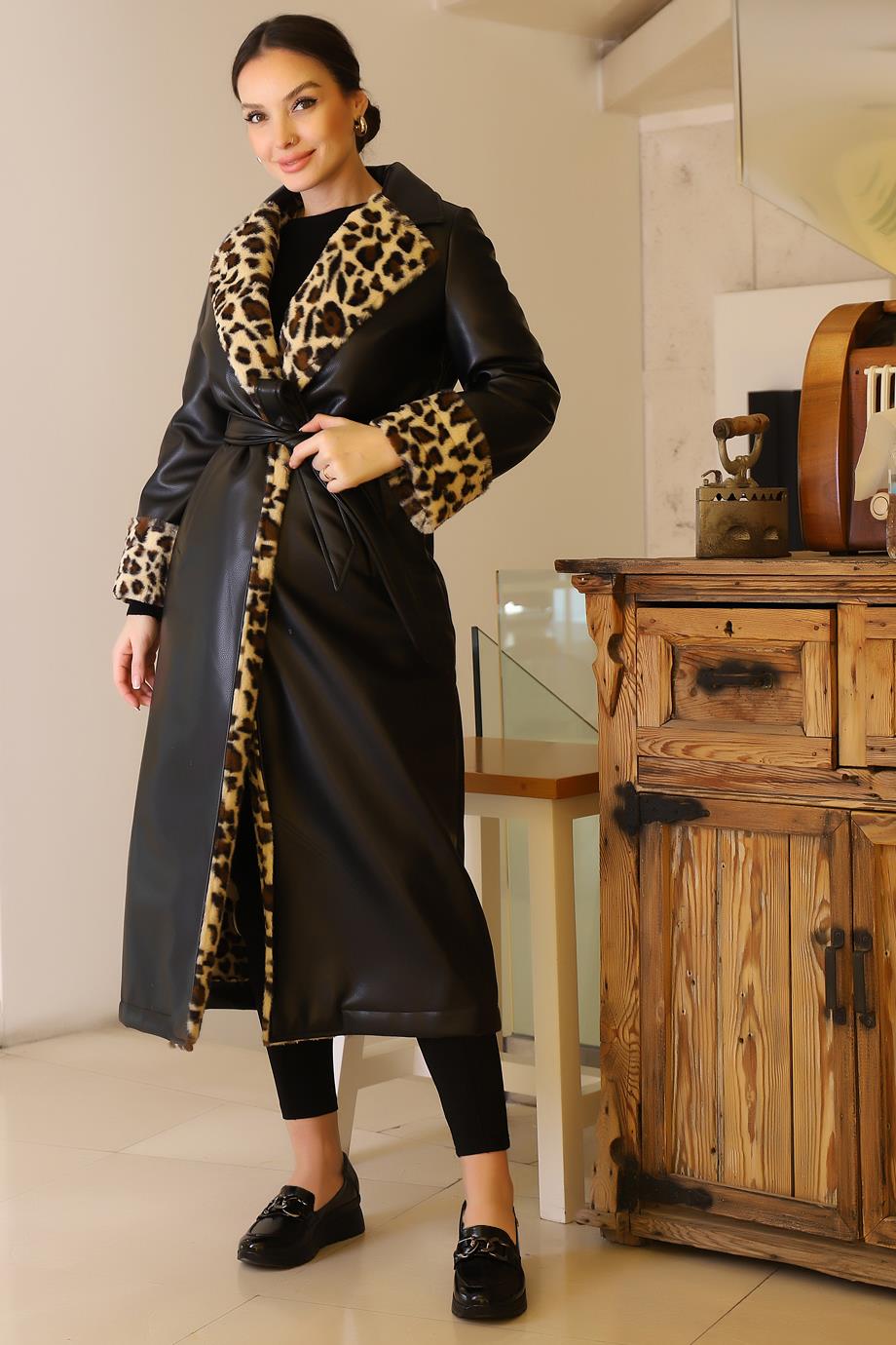LEOPAR DESENLİ KEMERLİ SİYAH KADIN KABAN 6980-2K5