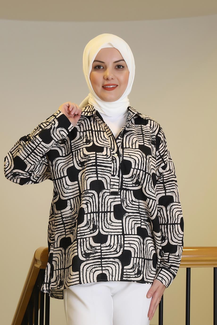GEOMETRİK DESENLİ SİYAH KADIN GÖMLEK  34511-2Y5