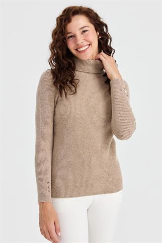 TAM BALIKÇI KOL UCU DÜĞMELİ BEJ KADIN KAZAK 23159-TB-2K5