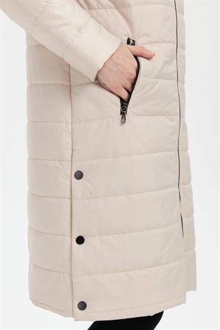 KAPÜŞONLU KÜRKLÜ UZUN BEJ KADIN MONT 23404-2K5