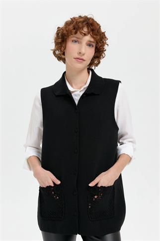 POLO YAKA DÜĞMELİ SİYAH KADIN YELEK 24014-2K5V